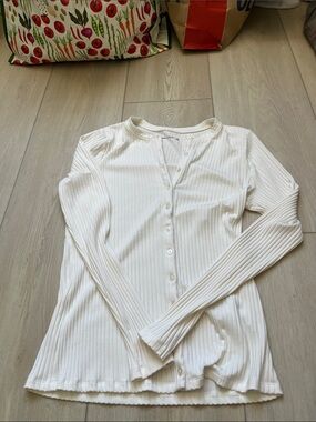 Abercrombie & Fitch Cream Ribbed Button-Front Long Sleeve Top